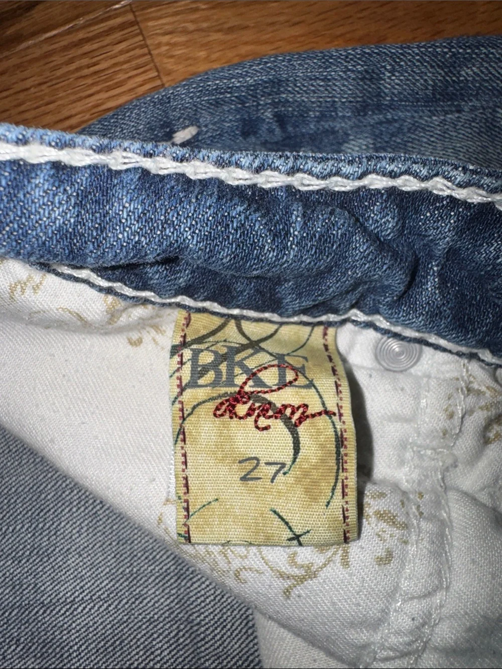 BKE Kate Denim Shorts size 27.